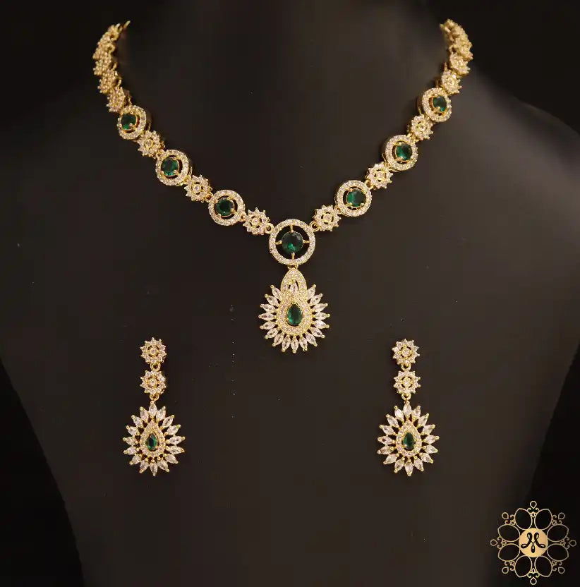 Emerald  And Diamond Gold Necklace