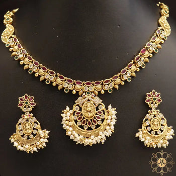 Traditional Gold Necklace With Kemp Stone